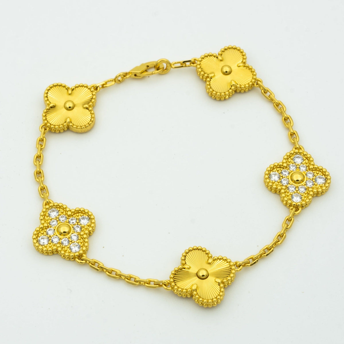 [AuraEcho] CLASH & Clover Laser 5-Motif & LOVE Brushed Bracelet Stack Set