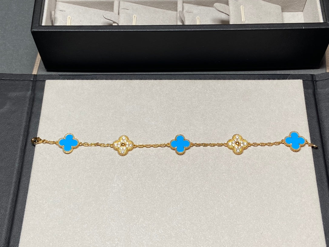 [AuraEcho]CLOVER 5 MOTIF BLUE CHALCEDONY DIAMOND GOLD BRACELET