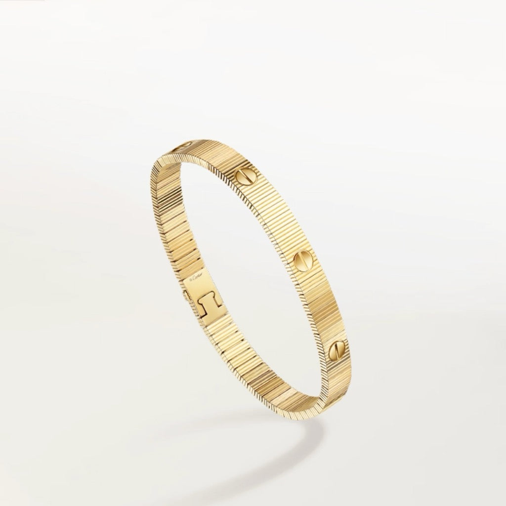 [AuraEcho] Lucky Spring Butterfly 5-Motif & LOVE Unlimited Bracelet Stack Set