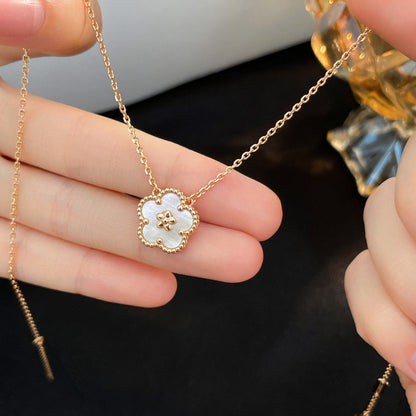 [AuraEcho]LUCKY  WHITE MOP  PLUM BLOSSOM NECKLACE