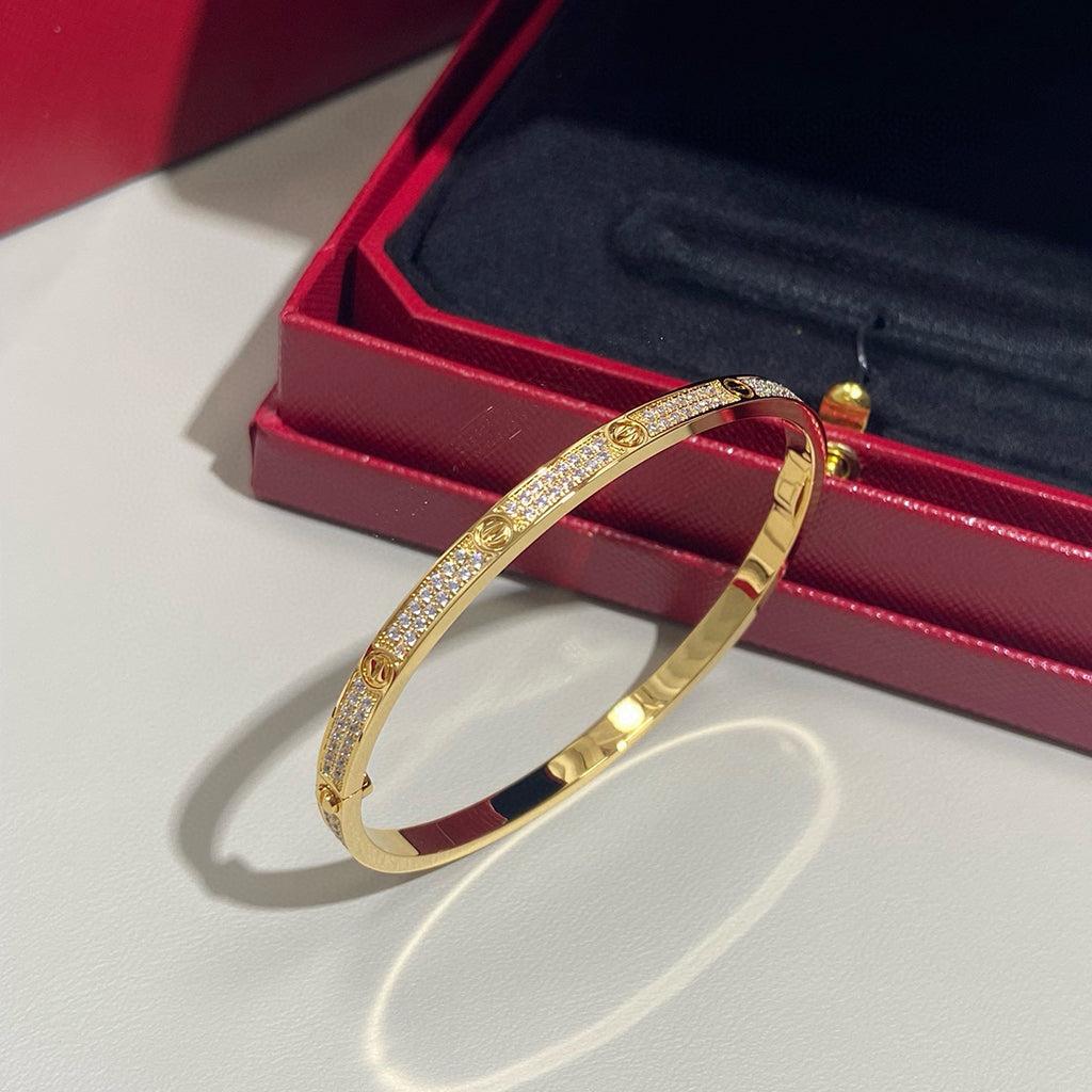 [AuraEcho] JUSTE Diamond & LOVE Diamond-Paved Bracelet Stack Set