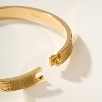 [AuraEcho] CLASH & Clover Laser 5-Motif & LOVE Brushed Bracelet Stack Set
