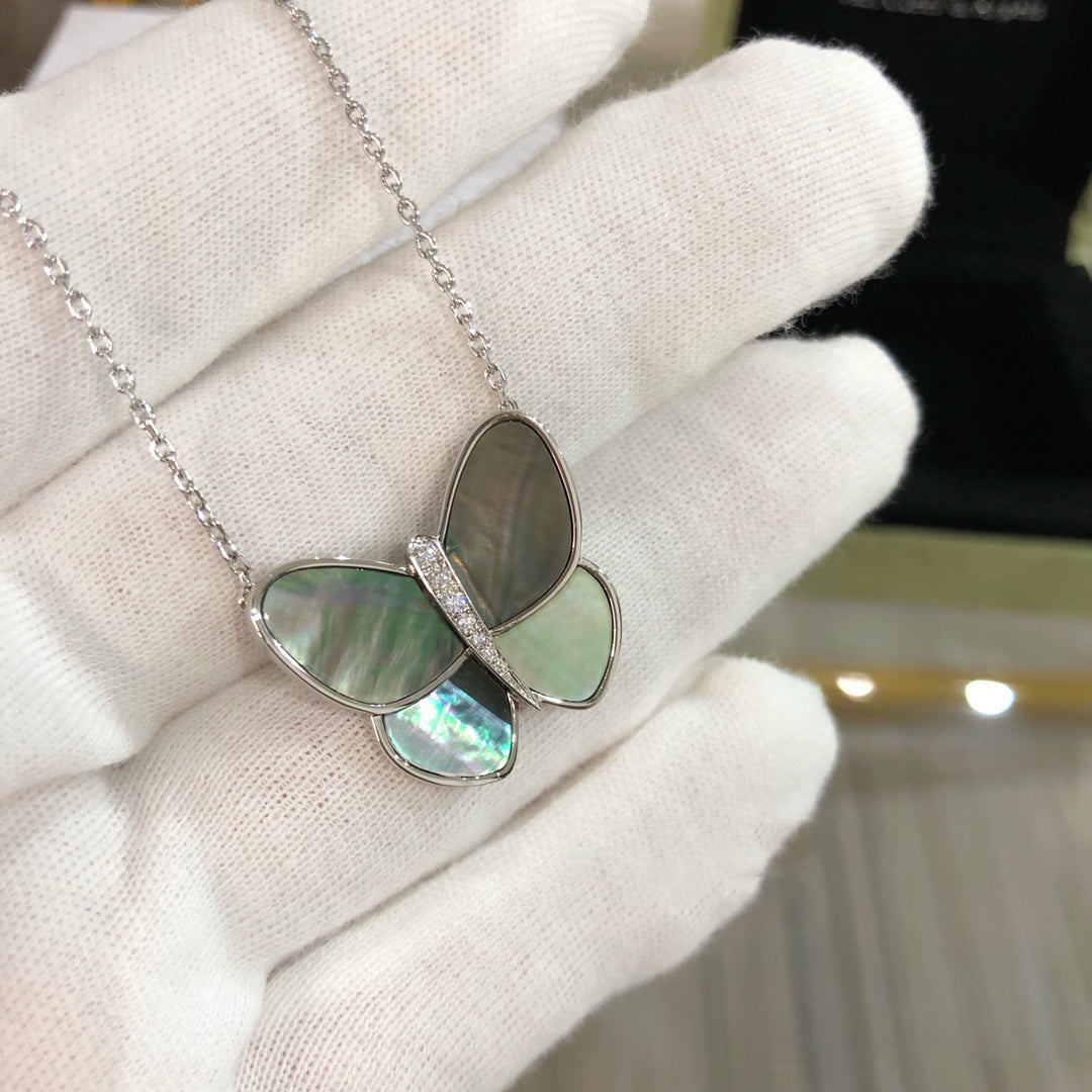 [AuraEcho]LARGE BUTTERFLY SILVER PENDANT DIAMOND NECKLACE